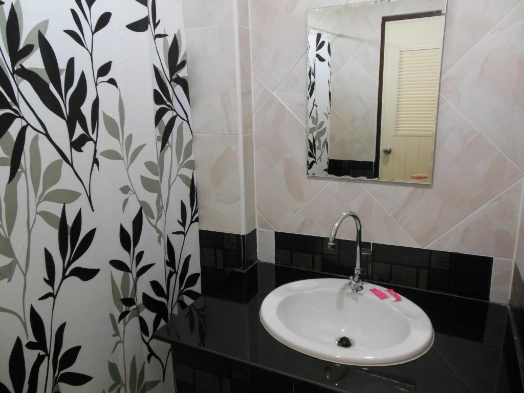 The Family Grand Hotell Udon Thani Exteriör bild