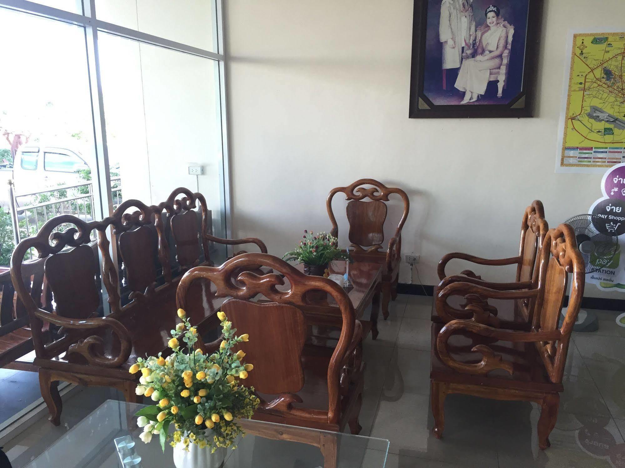The Family Grand Hotell Udon Thani Exteriör bild